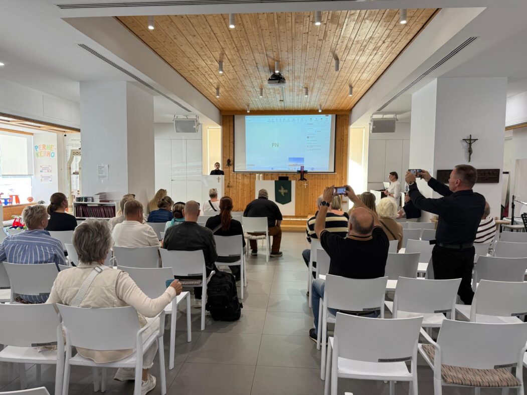 merimieskirkko raunio tilaisuus